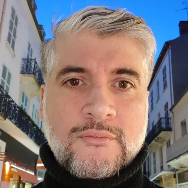 Profil von Yvon-marie